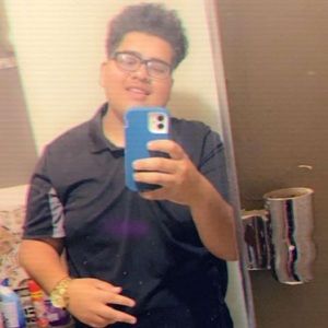 Meet your Posher, Ulises